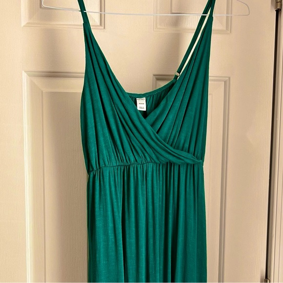 Old Navy Dresses & Skirts - Old Navy Knit Crossover Wrap Emerald Green Maxi Dress 524692 Size M